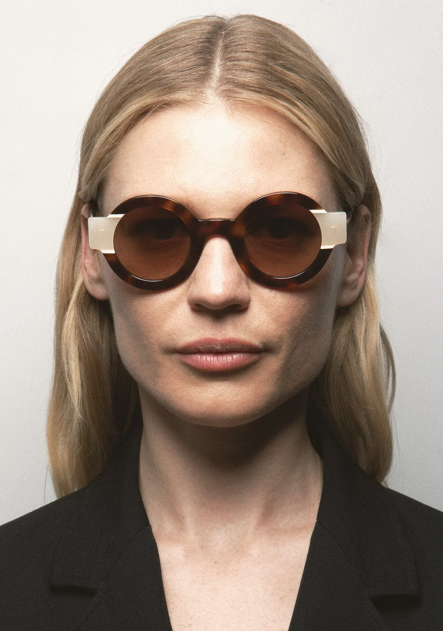 Gafas de sol KALEOS Patrick para mujer en acetato havana con lente ámbar degradada